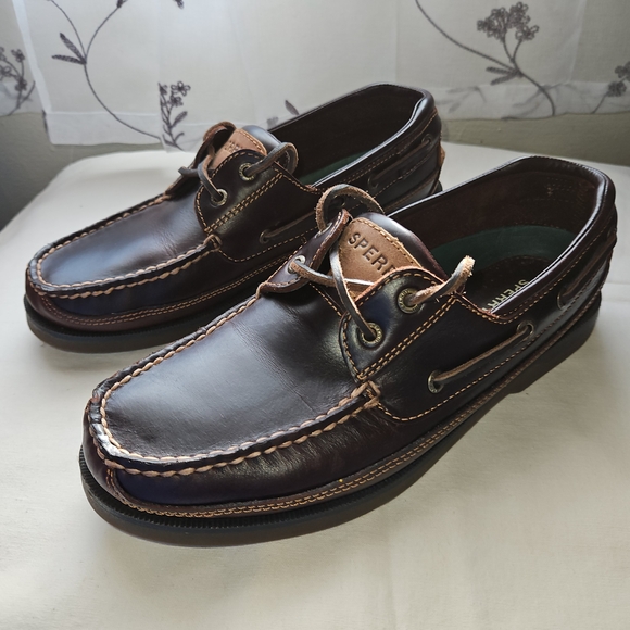 Sperry Other - NWOT Sperry Men's Mako 2-Eye Boat Shoe SIZE 9